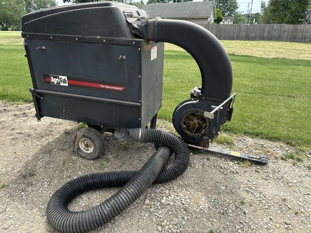 Agri-Fab lawn vac