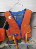 ORANGE LIFE JACKET W/BELT