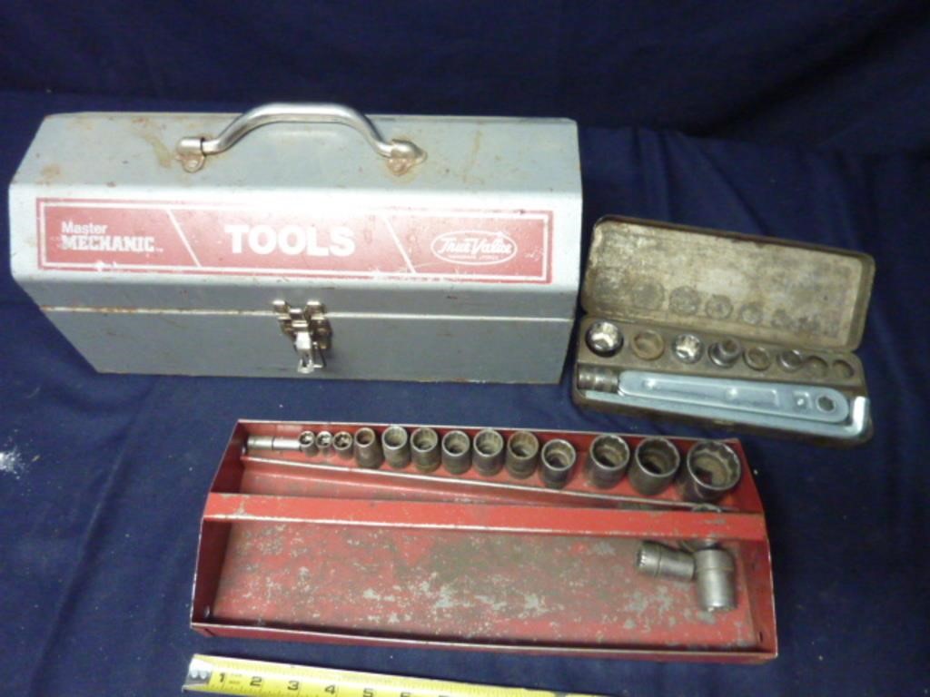 VINTAGE TOOL BOX WITH TOOLS