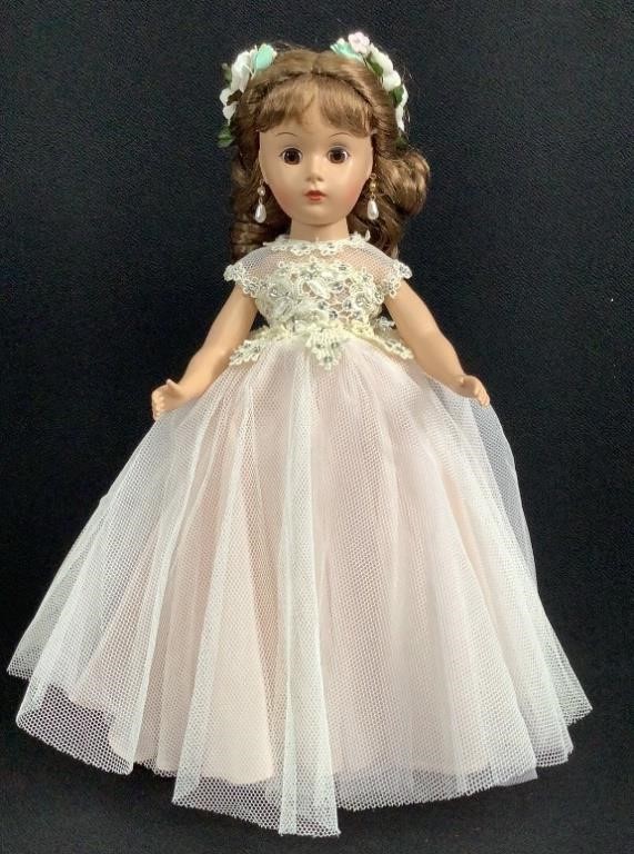 Lifetime Collection Of Dolls Including Madame Alexander