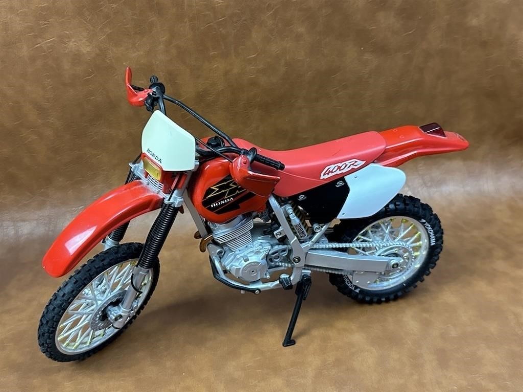 XR Honda 400R Motorcycle