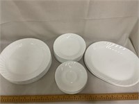 Complete set of dishes