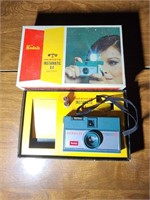 Vintage Kodak Hawkeye Instamatic R4 Camera With