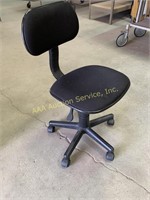 Black Office Chair with Wheels adjustable, fabric