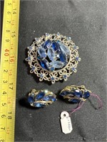 Vintage brooch and Lisner earrings with blue