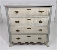 Painted 4 drawer chest, chamfered corners, French