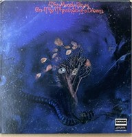 VINTAGE RECORD ALBUM  MOODY BLUES THRESHOLD OF A D