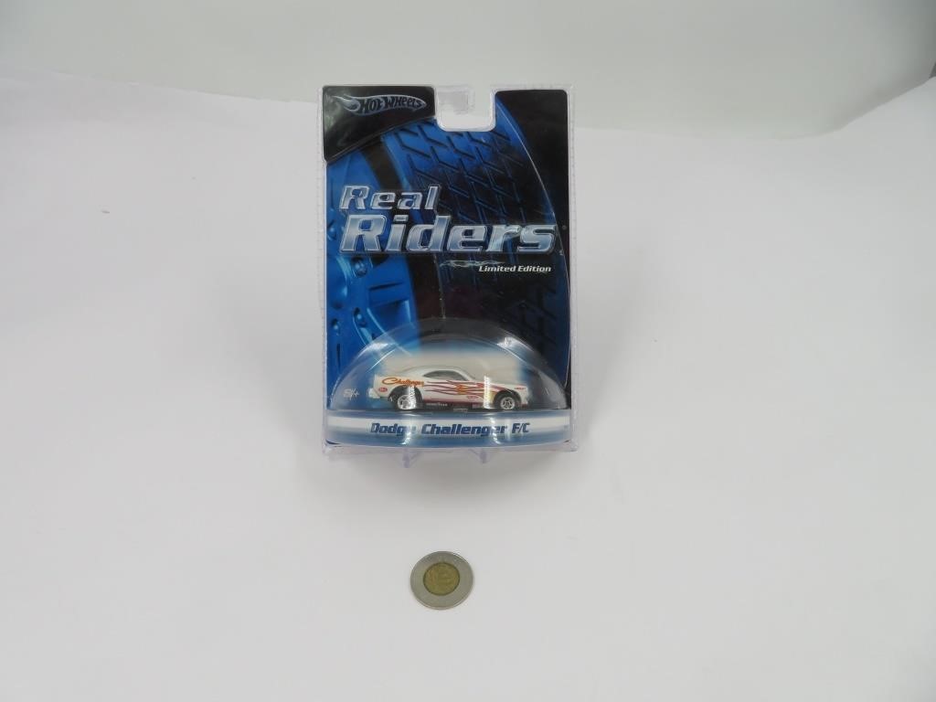 Hot Wheels die cast Real Riders Dodge Challenger