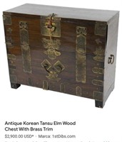 M - VINTAGE CHEST W/ BRASS DETAILS 22X30" (M18)