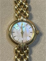 Lovely Vintage Gold Tone Citizens Ladies Watch!