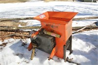 BEAR CAT CHIPPER 3PT HITCH PTO