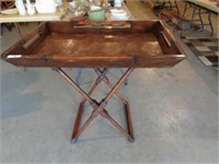Wood serving table - 2'x3'