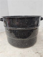 Large Enamal Ware Pot