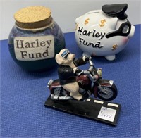 Harley Fund Banks , Figurine