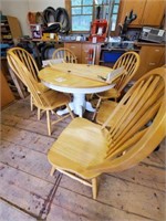 43" Dining Table with 6 Chairs & 1 - 18" Leaf