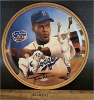 COLLECTOR PLATE-JACKIE ROBINSON