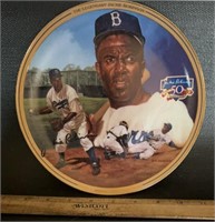 COLLECTOR PLATE-JACKIE ROBINSON