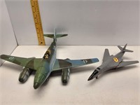 DIECAST B-1 BOMBER & PLASTIC WWII FIRST GERMAN JET