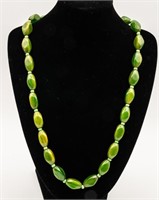 VINTAGE GREEN BAKELITE NECKLACE