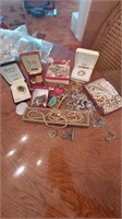 Lot of vintage jewelry some gold filled