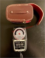 Vintage GE Exposure Meter DW-68 with Leather Case