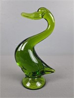 9" Viking Art Glass Swan
