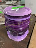 5 Tupperware containers