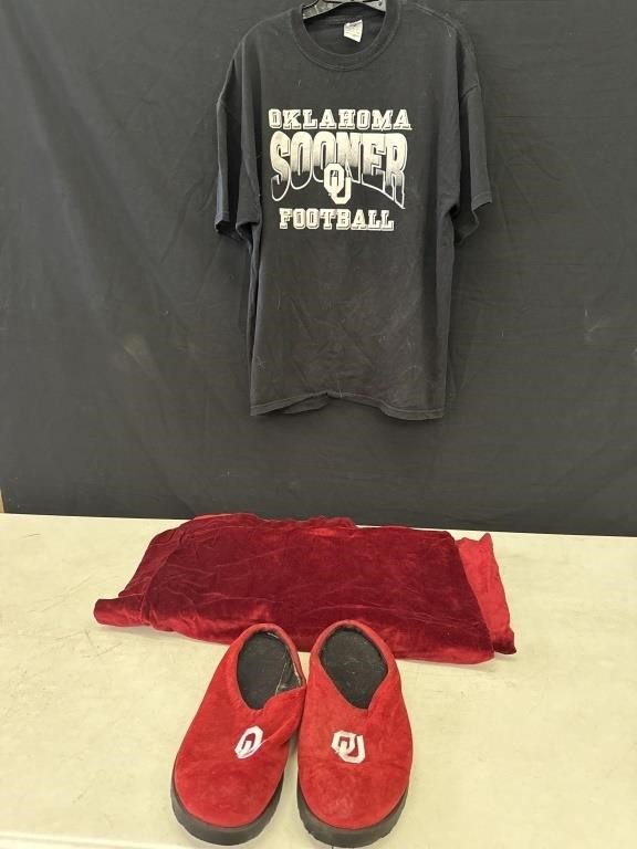 OU Slippers / T Shirt / Table Cloth