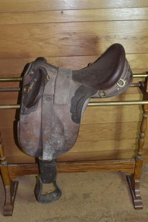 Australian English saddle; as is