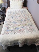 Hand Stitched Quilt With Matching Sham
