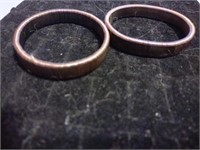Two stretch bracelets