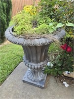 Pair of Large Light Weight Planters