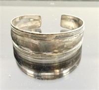 Vintage sterling silver bracelet