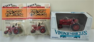 2- IH 1086's & Farmall 300 1/64 & 1/43