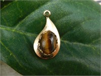 TIGERS EYE PENDANT ROCK STONE LAPIDARY SPECIMEN