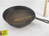 CAST IRON SKILLET