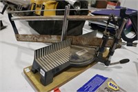 CRAFTSMAN SAW WITH MITRE BOX
