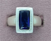Vintage Modernist 925 Sterling & Sapphire Ring
