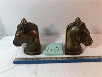 2 horse head bookends