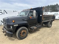 1993 Ford F700 Dump Truck