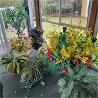 O501 Large lot Florals Artificial plants