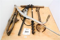 WOODEN SADDLE MAKERS CLAMP, ELECTRIC SHEARS,