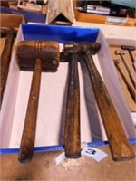2 ball peen hammers: NAPA - Blue point - 1 wooden