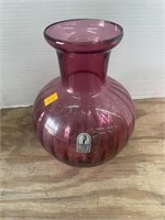 Vintage pilgrim cranberry ribbed vase