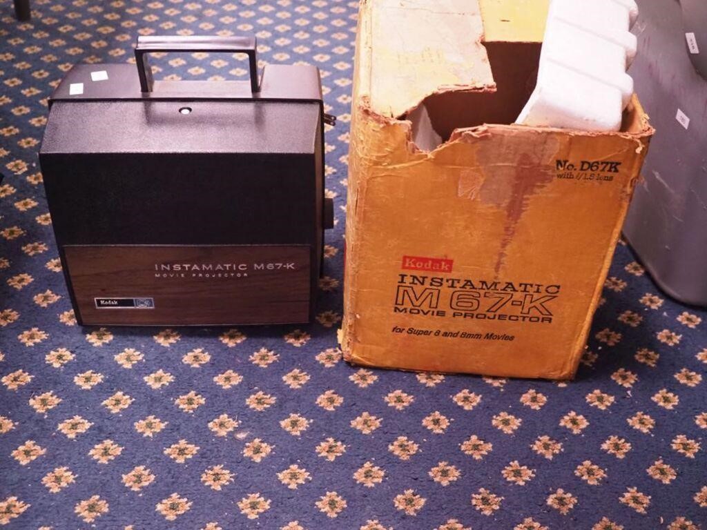 Kodak Instamatic 67-K movie projector for 8mm