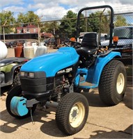 New Holland 1925 4 Wheel Drive Tractor M-T1925