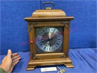 Nice Hamilton Mantle Clock (runs) Walnut Case