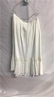 F10) NEW 100% COTTON WHITE SKIRT WITH LACE TRIM,