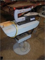 TRADEMASTER 16" VARIABLE SPEED SCROLL SAW ON