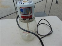 electric butter churn, works